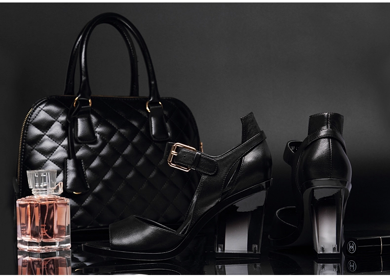 KOMANIC柯瑪妮克, 同步全球時尚