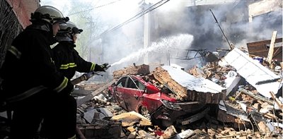 北京居民樓爆燃事故現(xiàn)場搜救結(jié)束（圖）