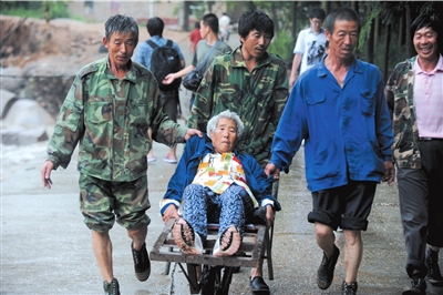 洪水泥石流突襲密云平谷連夜轉移出6000人