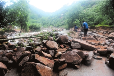 洪水泥石流突襲密云平谷連夜轉移出6000人