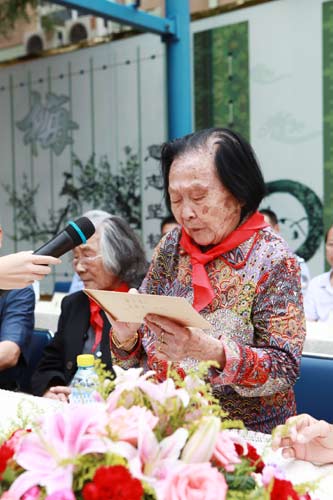 弘揚(yáng)愛(ài)國(guó)主義 爭(zhēng)當(dāng)紅色少年：和平里第九小學(xué)開(kāi)學(xué)