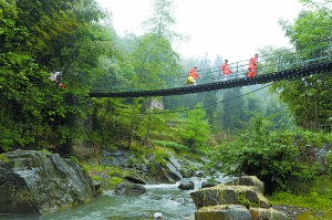 北京“流動醫院”進震區