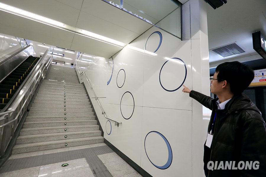 北京地鐵7號線歡樂谷站高清照曝光 似夢幻城堡