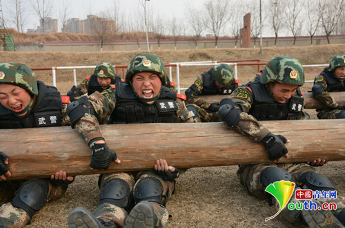 習大大新年賀詞鼓舞軍心 武警官兵2015蠻拼使命