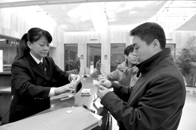 法官倆月替農(nóng)民工討薪38萬