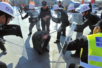 北京:最高級別安防備戰龍潭廟會