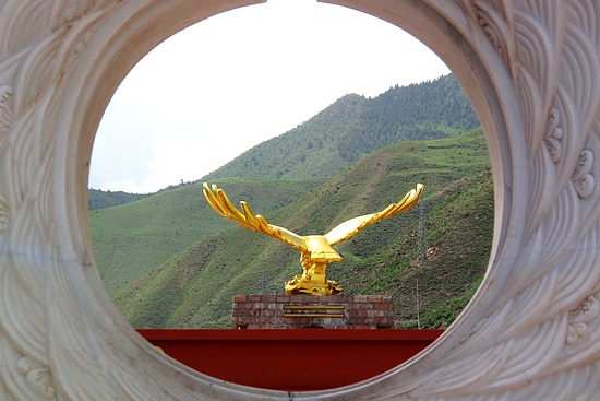 瀾滄江源頭天津廣場(組圖)