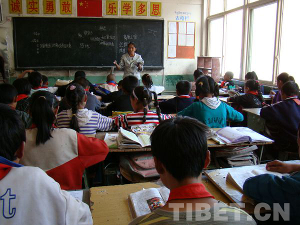 為孩子留住農(nóng)牧區(qū)基層教師