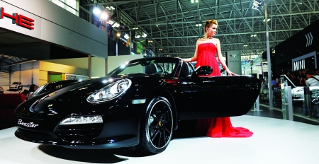 重慶車展首日:平均不到兩分鐘5輛轎車被買走