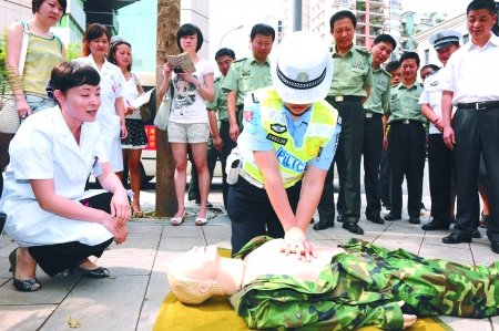 雨來了!人工增雨蓄勢(shì)待發(fā)和40℃說拜拜