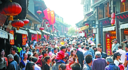 非去不可 重慶7天迎客1710萬攬金118億