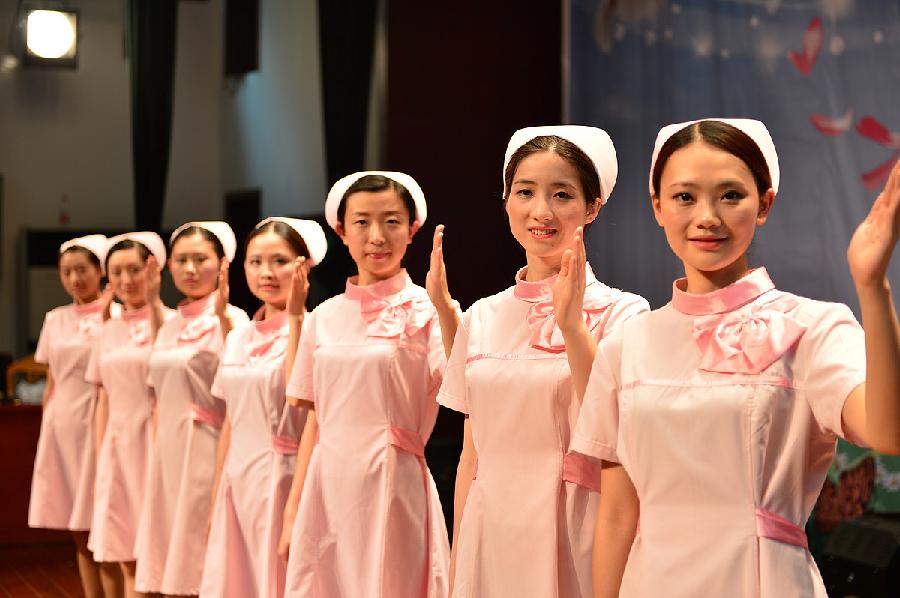 喜迎護士節 白衣天使秀禮儀