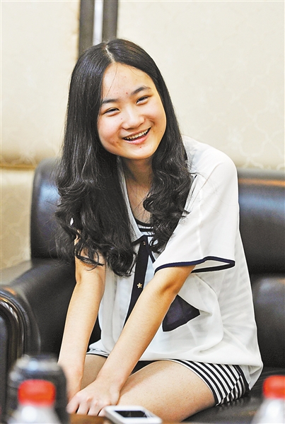 重慶高考文理科第一名張毅、馮寒野談學(xué)習(xí)秘籍