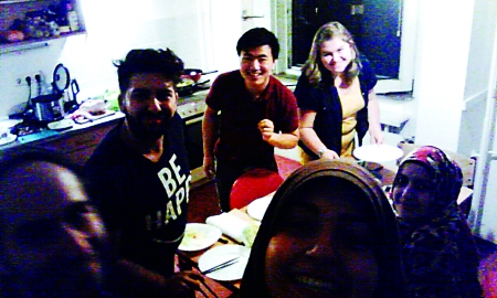 學霸哪家強?看學霸到重慶 90后精通2門外語4年游8國