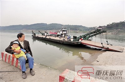 重慶城車渡最盛時曾有8條航線,現在只剩北碚三土嘉陵江車渡仍在運行