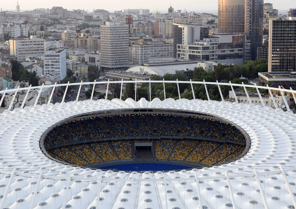 鳥瞰基輔奧林匹克體育場：2012歐洲杯決戰球場