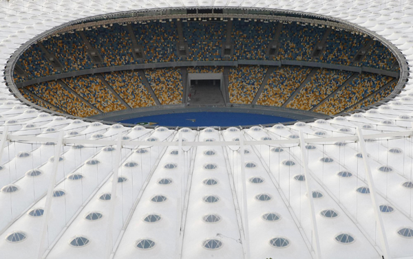 鳥瞰基輔奧林匹克體育場：2012歐洲杯決戰球場