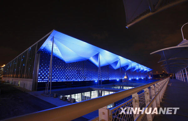 流光溢彩的世博園