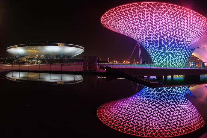 世博園夜色 有水更靈動(dòng)