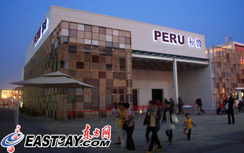 外國國家館館長看世博：中國游客讓人感動(組圖)