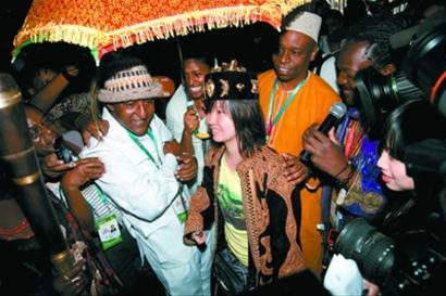 非洲館第1000萬名游客獲贈巨大禮盒