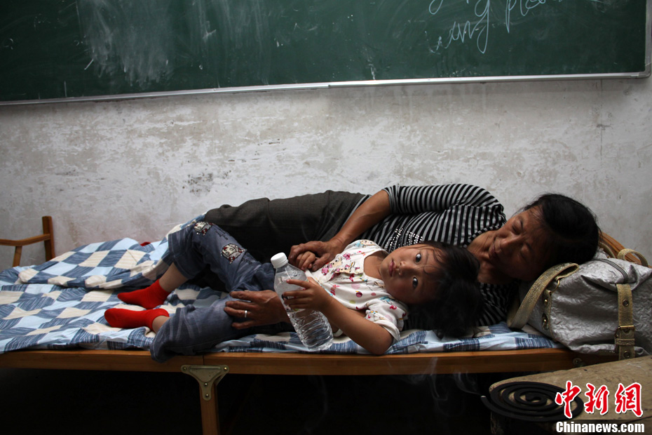 南方近日連遭強(qiáng)降雨 浙江發(fā)布首個暴雨黃色預(yù)警