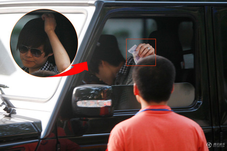 超MAN越野車！李宇春豪華座駕首曝光