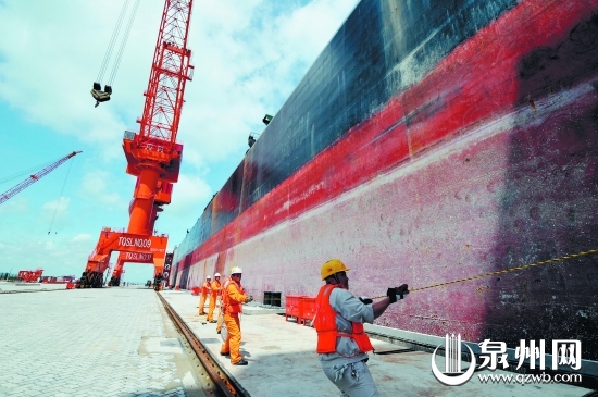 泉州船廠首次承接維修30萬噸超級油輪（組圖）