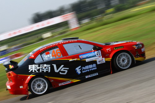 東南汽車大?；疖囮?duì)2012年CRC懷柔再問鼎