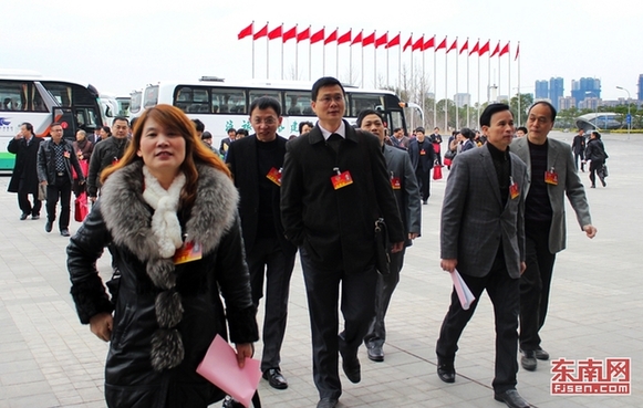 福州市政協十二屆二次會議開幕