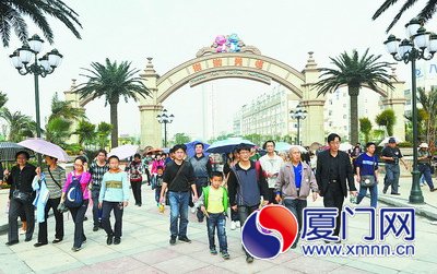 方特夢幻王國周日開門迎客 200多項游樂項目等您來玩