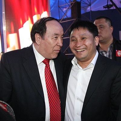 志高江東廷為雅安認捐500萬建10所小學