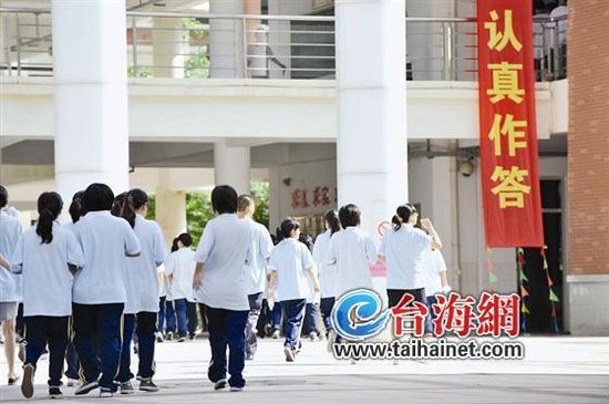 廈今年高考安檢“史上最嚴” 穿文胸須抽掉鋼圈