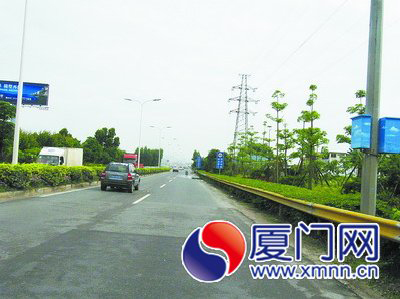 海滄大橋限行首日高峰期出現擁堵 767輛雙號車被拍