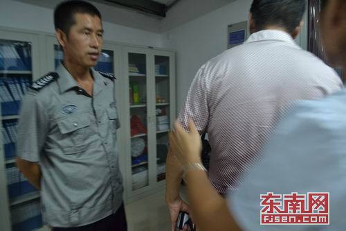東南網(wǎng)記者在莆田三迪國(guó)際公館采訪遭毆打