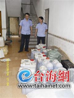 “地溝麻油”竟賣給學校食堂 近2000斤地溝油被查