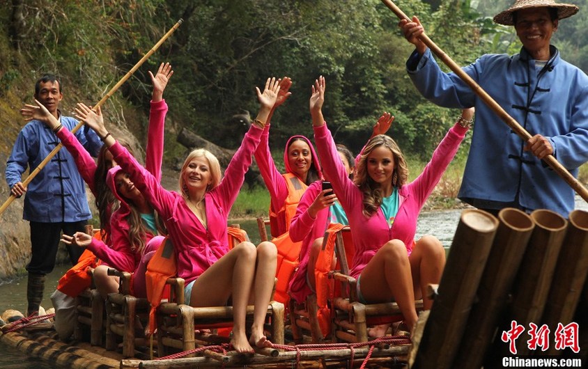 “環(huán)球比基尼小姐”泰寧留靚影風(fēng)情萬種