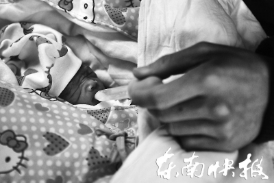 閩侯一32歲產婦懷孕26周 生下巴掌大試管雙胞胎