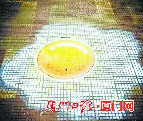 廈大林蔭小道現賣萌井蓋