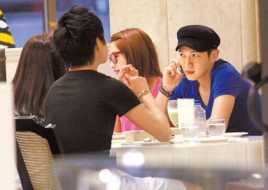 蕭亞軒承認河邊約會柯震東 默認戀情