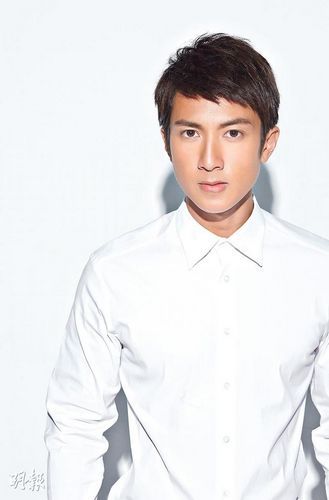 吳尊承認(rèn)結(jié)婚有小孩 經(jīng)紀(jì)人：公司早知道這事(圖)