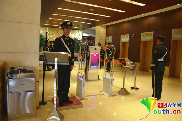 探訪“兩會”住地:武警安保全面啟動