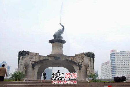 “綠城”南寧 歌舞升平絕對奔放