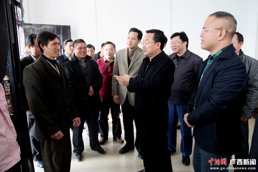 廣西自治區副主席唐仁健到環江縣調研扶貧工作