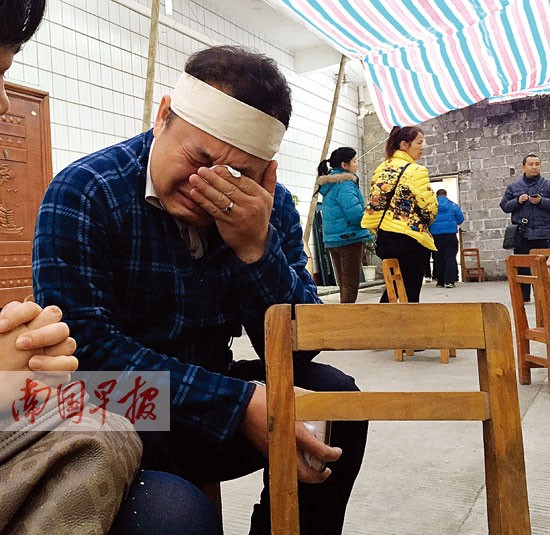 都安高中校長莫振高辭世 4600名在校學生熄燈默哀