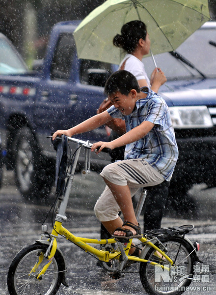 海南海口：清涼“入伏
