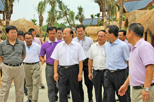 海南省副省長李秀領一行到保亭調研