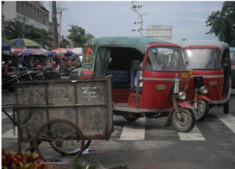 陵水安委會開展道路交通管理打非治違行動