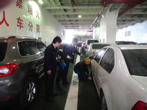 “粵海鐵3、4號(hào)”正式裝載汽車(chē)及散客