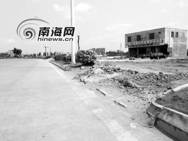 海南海口丘海大道延長線5公里開53個路口